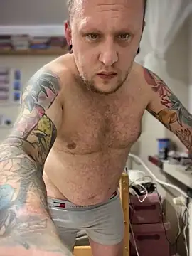 Snapshot of PierreNaked89 chatting on 11.07.25 PierreNaked89 online show from 11.07.25