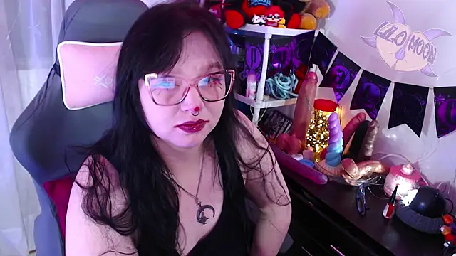 LiloMoon69 online show from 10.28.25