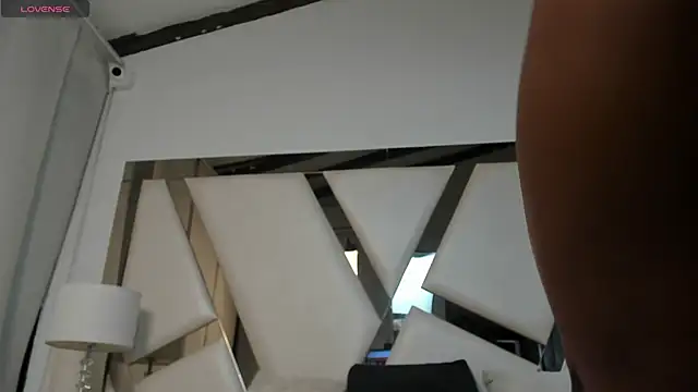 Snapshot of OliviaBurning chatting on 02.12.26 OliviaBurning online show from 02.12.26