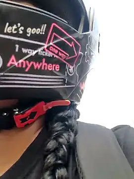 Snapshot of OliviaBurning chatting on 02.20.26 OliviaBurning online show from 02.20.26