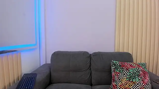 Snapshot of NicoleHaley chatting on 02.27.25 NicoleHaley online show from 02.27.25
