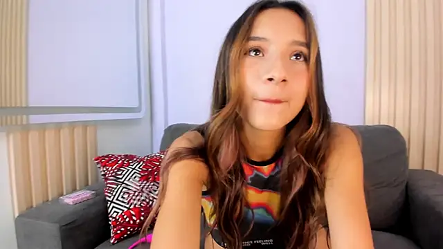 Snapshot of NicoleHaley chatting on 03.06.25 NicoleHaley online show from 03.06.25