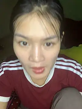 Snapshot of Zeni_fer chatting on 03.10.25 Zeni fer online show from 03.10.25