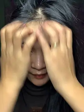 Snapshot of Zeni_fer chatting on 03.13.25 Zeni fer online show from 03.13.25