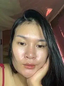 Snapshot of Zeni_fer chatting on 11.13.25 Zeni fer online show from 11.13.25