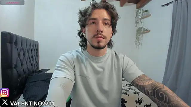 Valentino Xander online show from 10.13.25