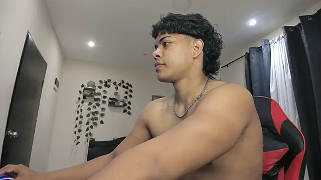 Snapshot of johan_beley_ chatting on 10.14.25 johan beley online show from 10.14.25