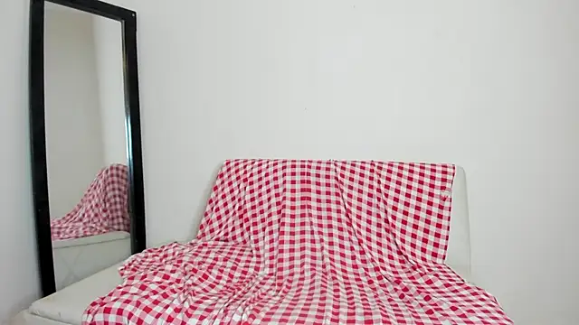 Snapshot of johan_beley_ chatting on 10.18.25 johan beley online show from 10.18.25