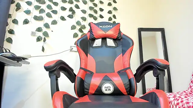 Snapshot of johan_beley_ chatting on 10.19.25 johan beley online show from 10.19.25