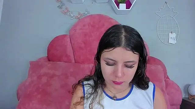 Snapshot of EngelStone chatting on 12.30.24 EngelStone online show from 12.30.24