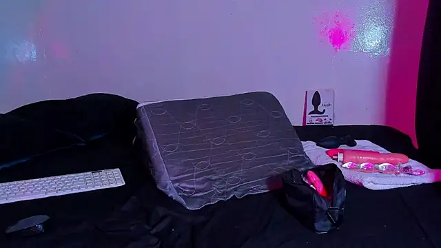 Piggy Eddy online show from 03.18.26