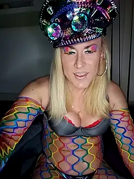 Snapshot of Connie_Pepper chatting on 02.23.25 Connie Pepper online show from 02.23.25