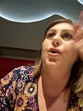 Snapshot of Mara-24 chatting on 02.18.26 Mara-24 online show from 02.18.26