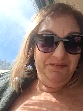 Snapshot of Mara-24 chatting on 02.20.26 Mara-24 online show from 02.20.26