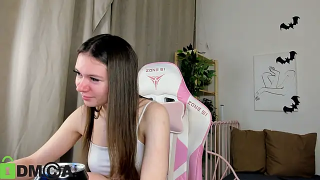 Nicole Charm online show from 10.29.25