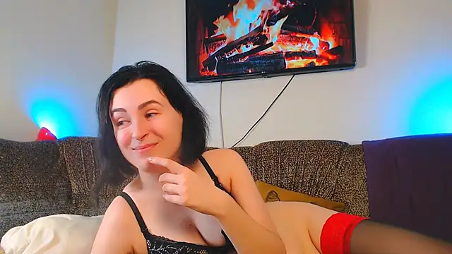 Snapshot of Caroline1995 chatting on 01.06.25 Caroline1995 online show from 01.06.25