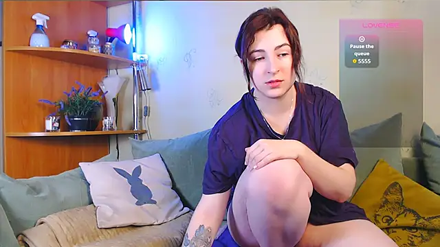 Snapshot of Caroline1995 chatting on 12.04.25 Caroline1995 online show from 12.04.25