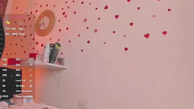 TiffanyWright online show from 04.11.26