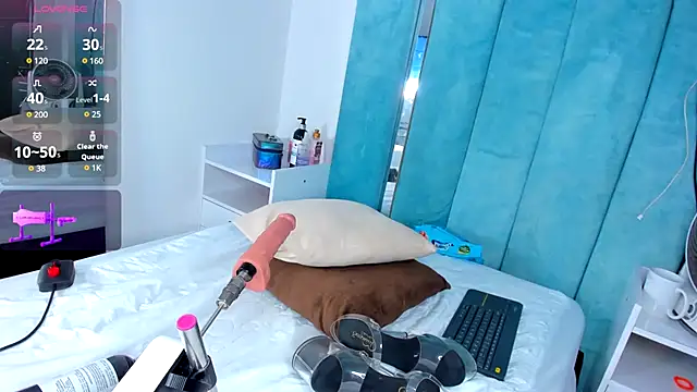 CintiaVega online show from 02.15.25