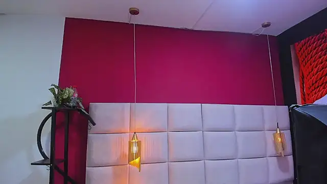 Amberluy online show from 04.17.26