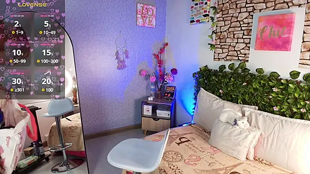 Cassie fletcher  online show from 02.15.25