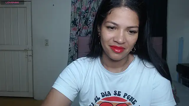 Snapshot of makennaa_ chatting on 07.05.26 makennaa online show from 07.05.26
