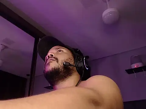 Ale Mineiro online show from 03.12.26