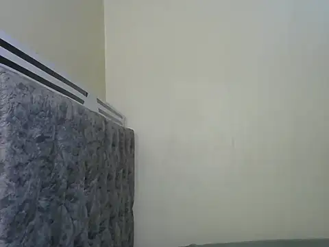 Snapshot of Little_miss_charming chatting on 12.27.24 Little miss charming online show from 12.27.24