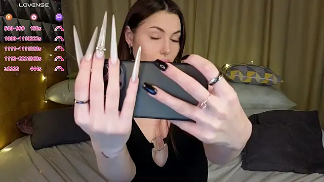 Mary Walker online show from 11.09.25