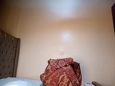 Pretty tiffany online show from 11.22.25