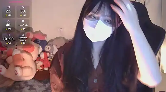 Snapshot of TimmyZi chatting on 12.27.24 TimmyZi online show from 12.27.24