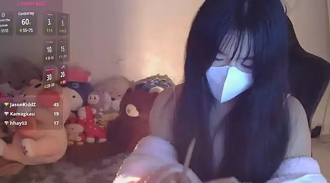 Snapshot of TimmyZi chatting on 12.29.24 TimmyZi online show from 12.29.24