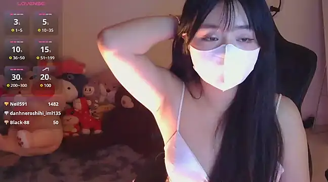 Snapshot of TimmyZi chatting on 12.29.24 TimmyZi online show from 12.29.24