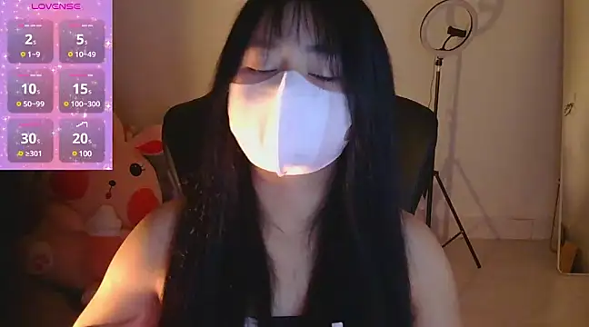 Snapshot of TimmyZi chatting on 01.17.25 TimmyZi online show from 01.17.25