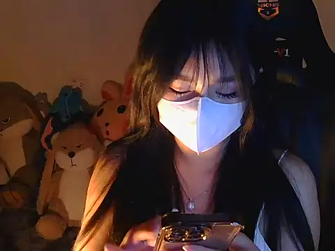 Snapshot of TimmyZi chatting on 02.19.25 TimmyZi online show from 02.19.25