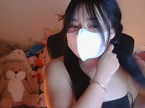 Snapshot of TimmyZi chatting on 02.24.25 TimmyZi online show from 02.24.25