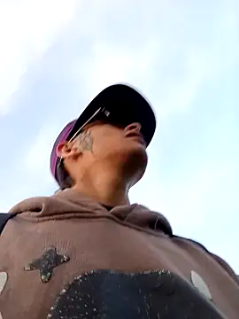 Cuervo maniaco online show from 12.20.24