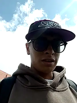 Cuervo maniaco online show from 01.03.25