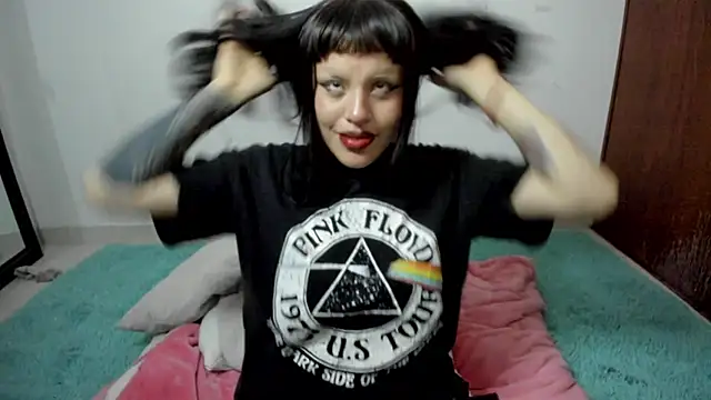 Snapshot of Lucyfx666 chatting on 01.13.25 Lucyfx666 online show from 01.13.25