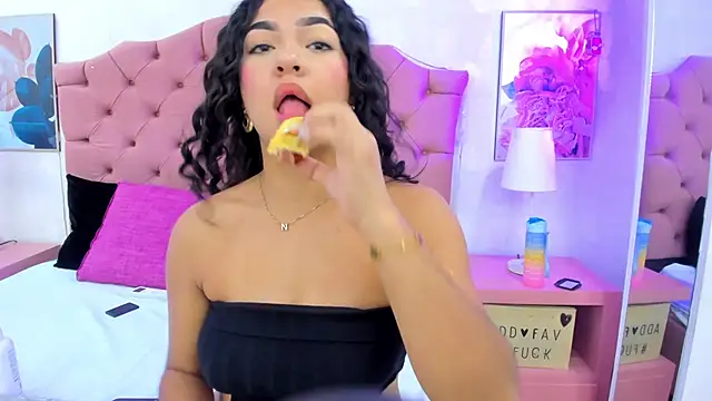 VictoriaBlakee online show from 01.13.25