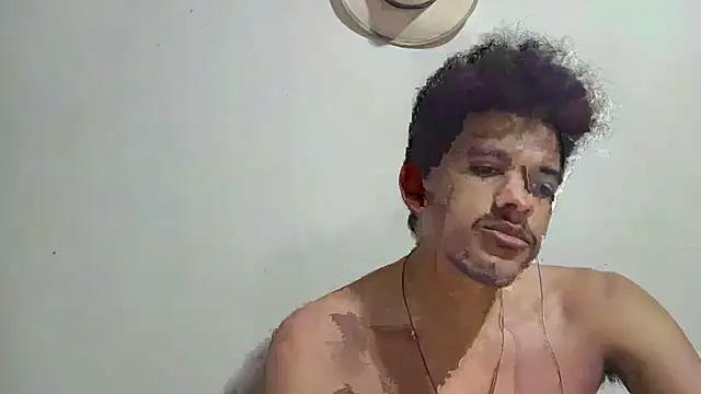 Snapshot of RenziTatte chatting on 11.18.25 RenziTatte online show from 11.18.25