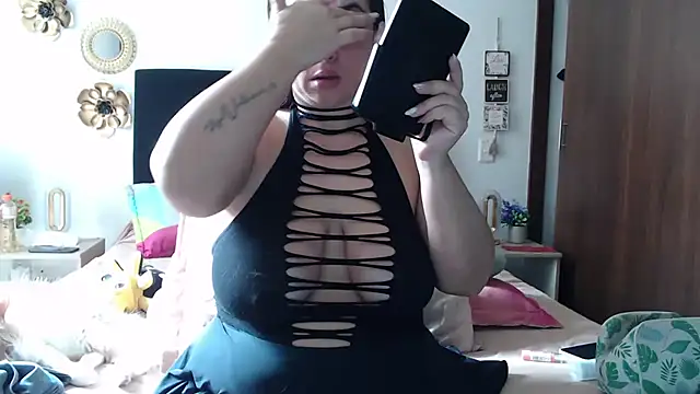 TatianaMonteross online show from 12.22.25