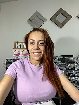 Snapshot of AnnbellaRosse chatting on 01.19.25 AnnbellaRosse online show from 01.19.25