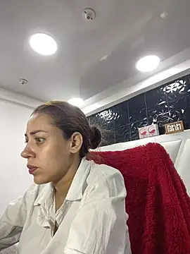 Snapshot of AnnbellaRosse chatting on 02.11.25 AnnbellaRosse online show from 02.11.25