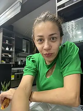 Snapshot of AnnbellaRosse chatting on 02.21.25 AnnbellaRosse online show from 02.21.25