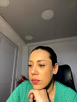 Snapshot of AnnbellaRosse chatting on 10.06.25 AnnbellaRosse online show from 10.06.25