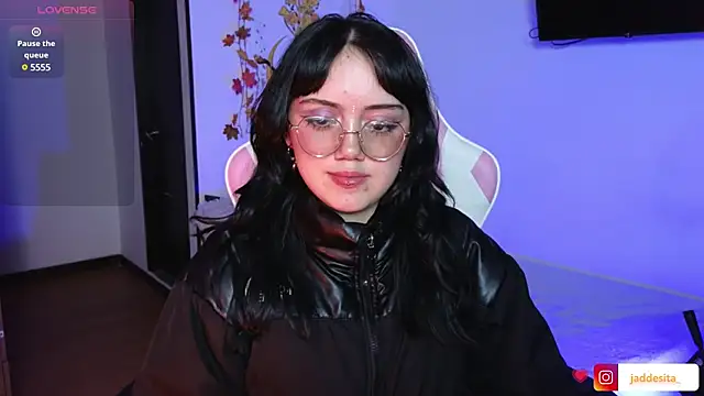 suzumi   online show from 01.05.25