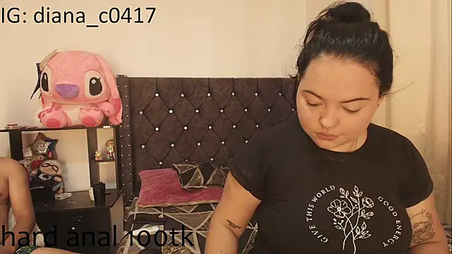 leoytessa 10 online show from 11.19.25
