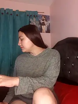 Nahiara velez online show from 02.05.25