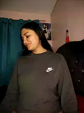 Nahiara velez online show from 02.26.25